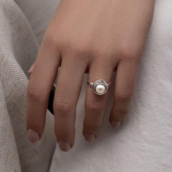 Women's 925 Sterling Silver Nickel and Lead-Free Fresh Water Pearl Ring - Picture 9 of 15